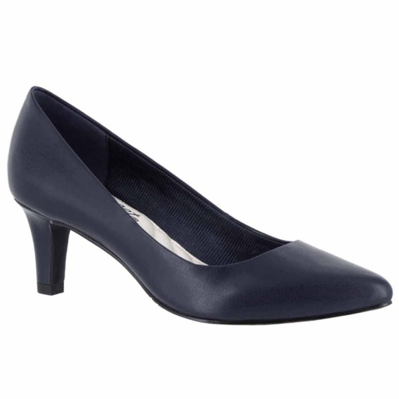 navy blue pumps size 9